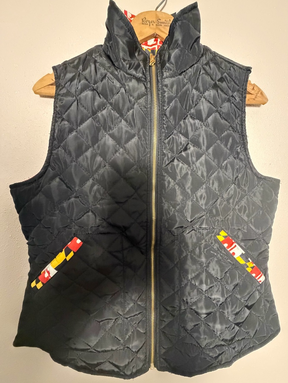 Maryland Flag Print Puffer Vest - Red, Yellow & Black Reversible